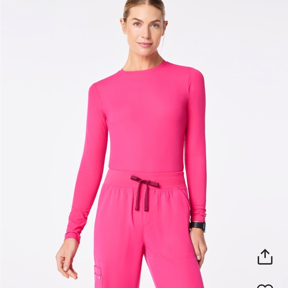 Women’s figs ribbed long sleeve underscrub shocking pink XXS